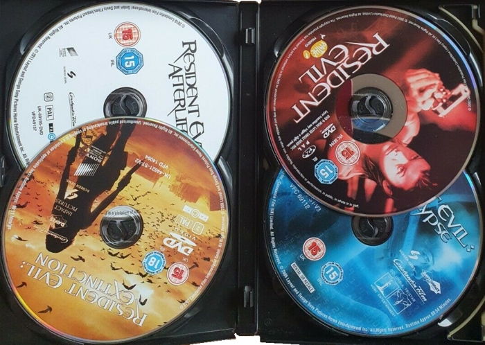 Discs inside case Discs inside case