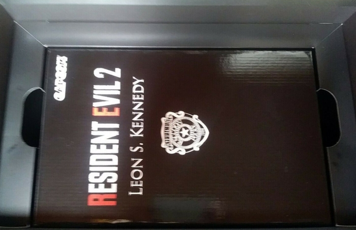 Statue box Statue box