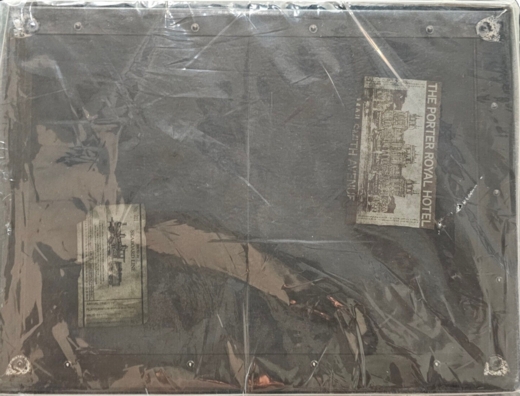 Left side of inner box