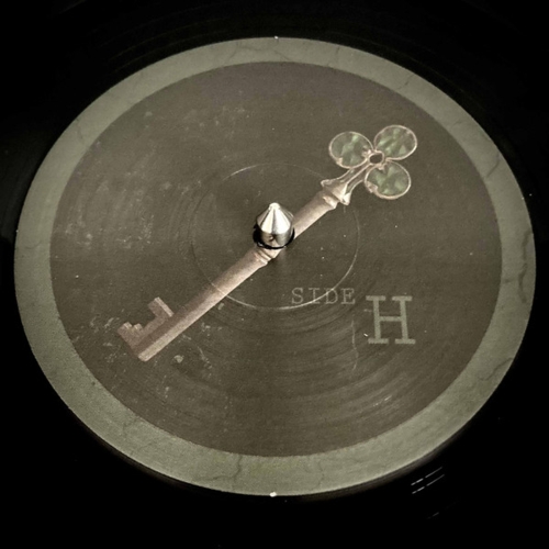 Label side H